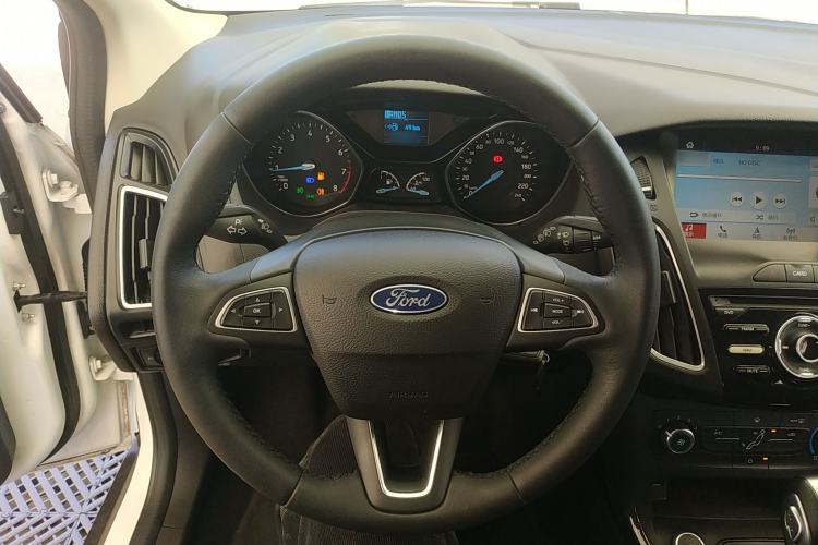 Used Ford Focus 2018 Hatchback Classic 1.6L Automatic Trendy SmartDrive Edition