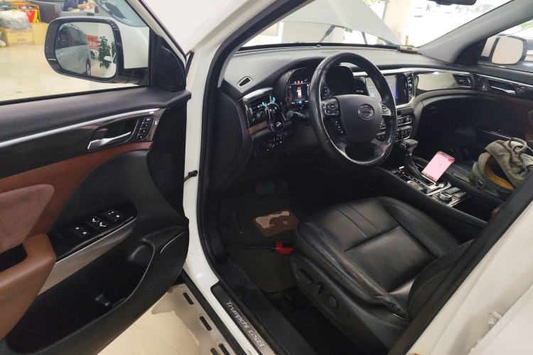 Used GAC Trumpchi GS8 2017 320T Four-Wheel Drive Luxury Smart Connectivity Version (7 Seats)