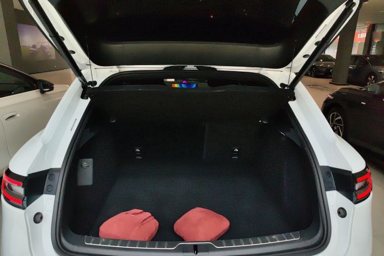 Used Hima AITO M5 2025 Extended-Range Ultra Rear-Wheel-Drive Version Trunk