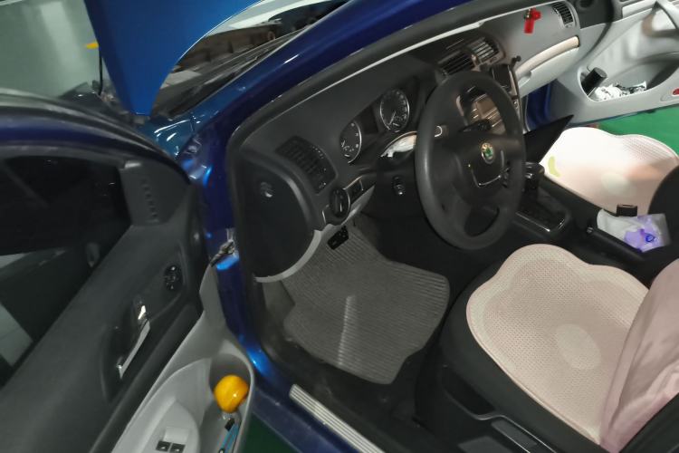 Used Skoda Octavia 2013 1.6L Automatic Yijie Edition Driver Seat