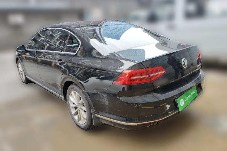 Used Volkswagen Magotan 2017 330TSI DSG Leading Model Rear Left 45 Deg