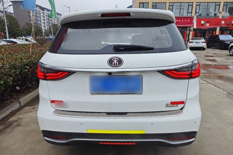 Used BYD Song MAX 2018 1.5T Automatic Smart Connect Elite Model with 6 Seats