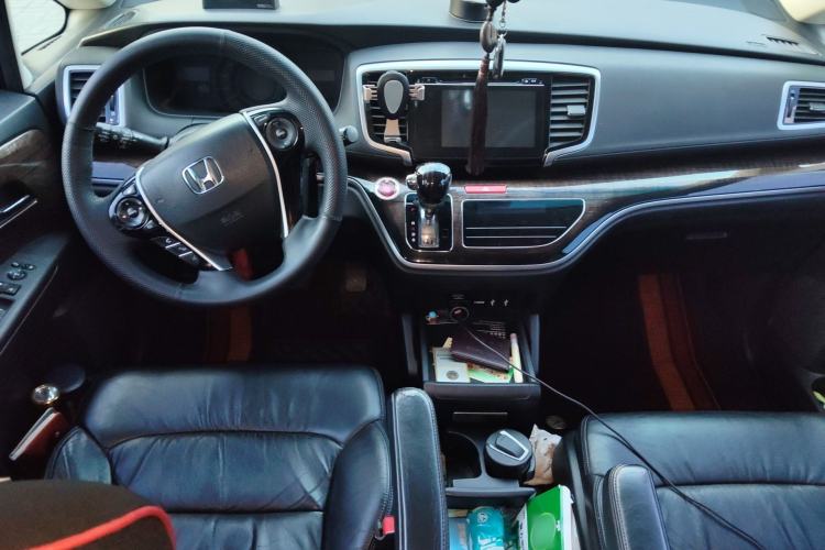 Used Honda Odyssey 2015 2.4L Smart Edition Center Console