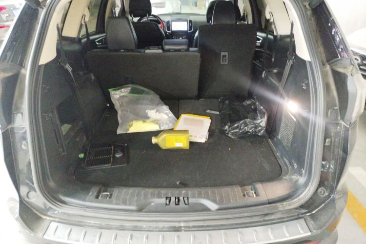 Used Ford Edge 2018 EcoBoost 245 Two-Wheel-Drive Titanium 7-Seater China VI Standard
