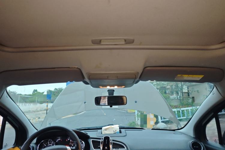 Used Peugeot 3008 2015 2.0L Automatic Classic Edition