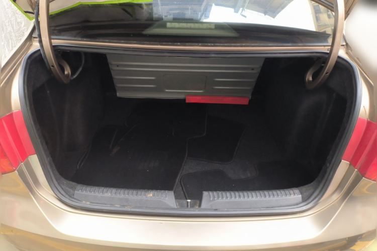Used Volkswagen Jetta 2015 Value Edition 1.6L Automatic Comfort Version Trunk