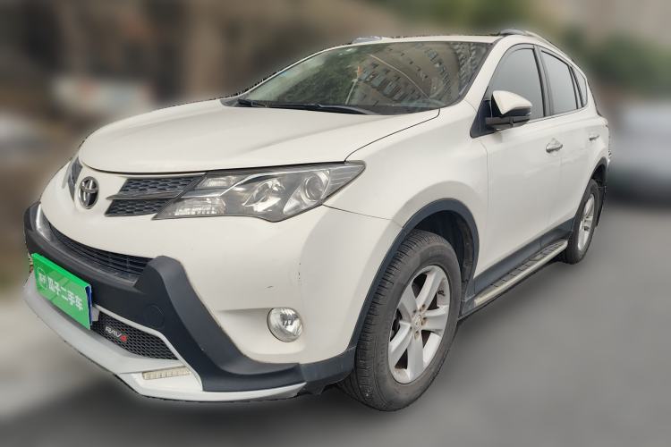 Used Toyota RAV4 2013 2.0L CVT Four-Wheel Drive New Edition