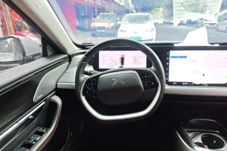 Used XPeng P7 2022 670E+