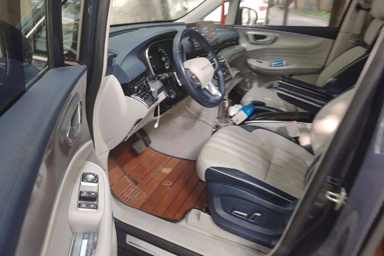 Used Roewe iMAX8 2021 400TGI Supreme Series Prestige Edition
