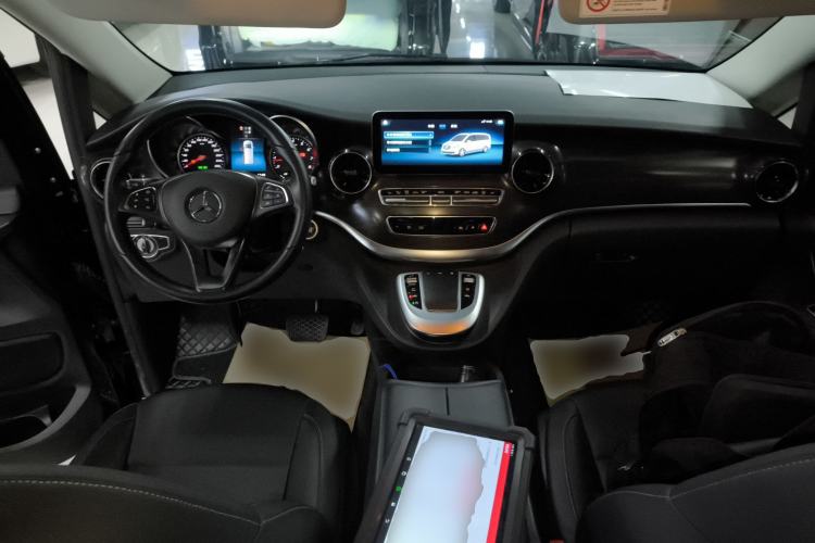 Used Mercedes-Benz V-Class 2020 V 260 Avantgarde Edition
