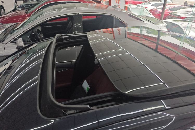 Used BMW 5 Series New Energy 2021 535Le Pioneer Edition M Sport Package Roof