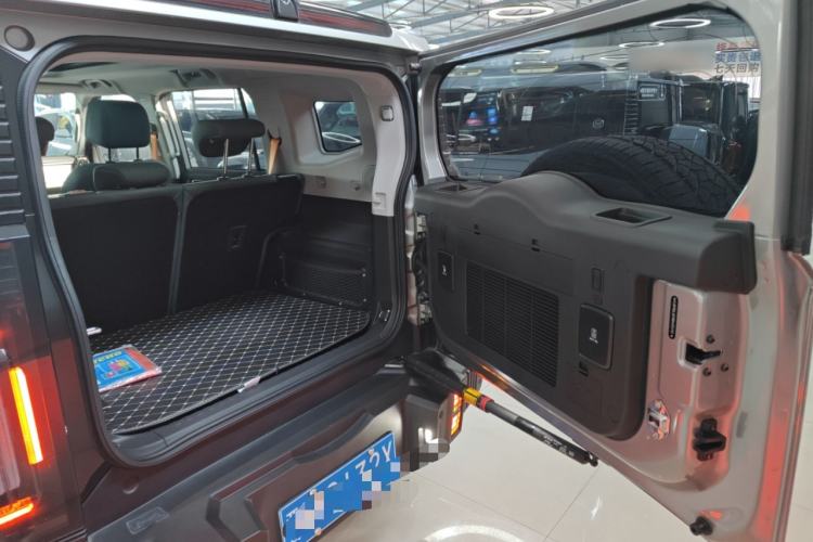 Used JETOUR Traveler 2023 2.0T Four-Wheel Drive Conqueror
