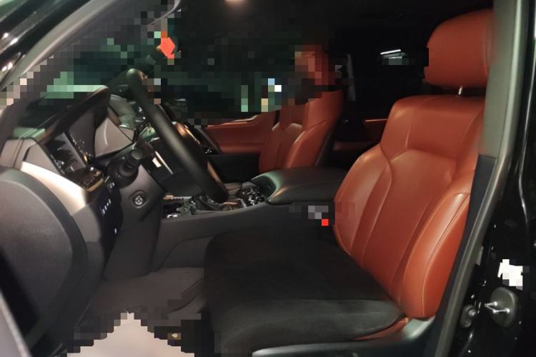 Used Lexus LX 2019 570 Dynamic Luxury Edition Left Front Seat