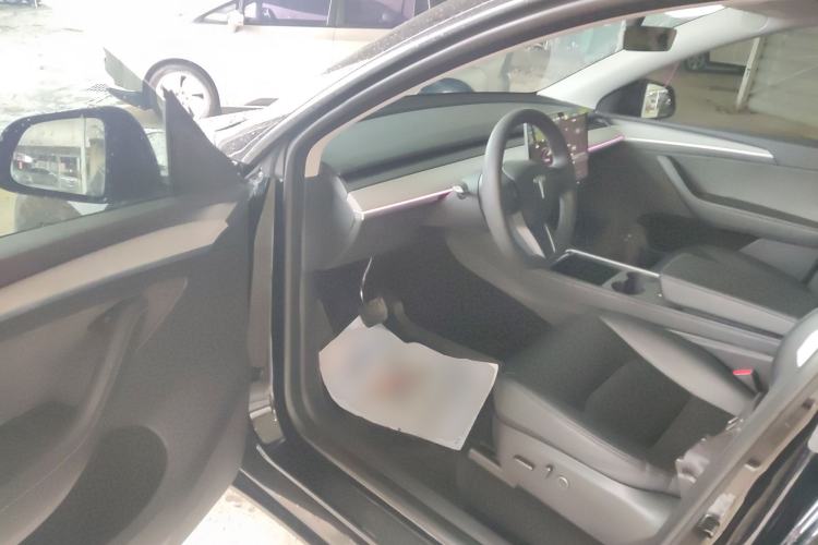 Used Tesla Model Y 2023 Rear-Wheel-Drive Version Driver Seat