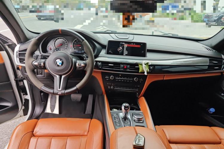 Used BMW X6 M 2015 X6 M Center Console