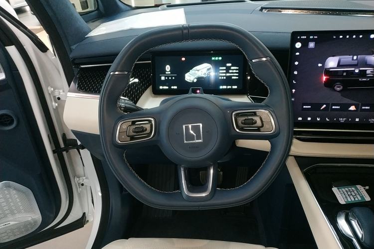 Used Zeekr 009 2024 Six-Seat Executive Version 4WD 108 kWh