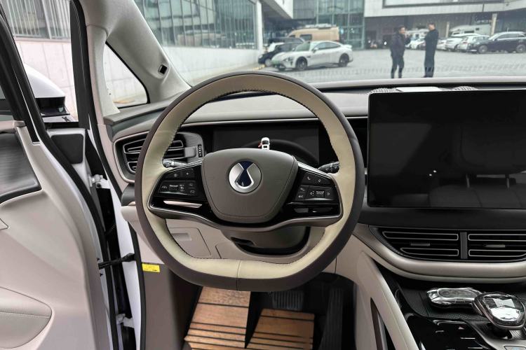 Used Denza D9 2022 DM-i 970 Four-Wheel Drive Flagship Model