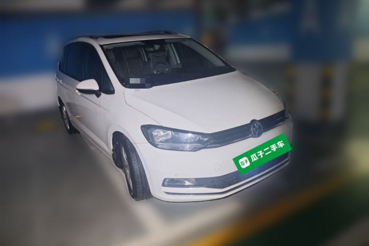 Used Volkswagen Touran 2018 Volkswagen Touran L 280TSI DSG Comfort Edition 7 Seats China V Emission Standard Front Right 45 Deg
