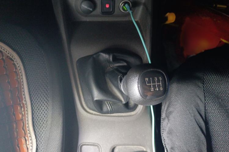 Used Wuling Hongguang 2019 1.5L S Basic Version China VI Standard LAR