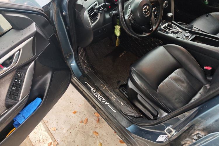 Used Mazda CX-4 2016 2.0L Automatic 2WD Blue Sky Dynamic Edition
