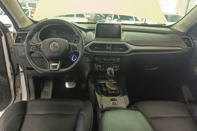 Used Dongfeng Fengon S560 2019 1.8L CVT Elite Model Center Console