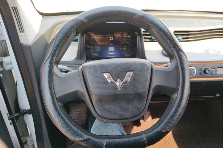 Used Wuling Hongguang MINIEV 2020 Freedom Version Lithium Iron Phosphate Steering Wheel