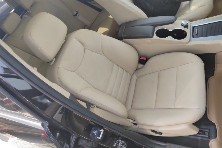 Used Mercedes-Benz GLK-Class 2015 GLK 260 4MATIC Fashion Edition Ultimate Version Right Front Seat