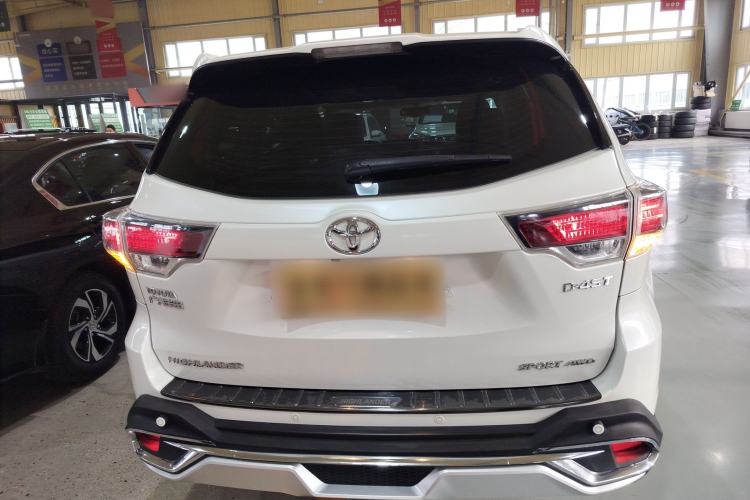 Used Toyota Highlander 2017 2.0T Four-Wheel Drive Luxury Edition 7 Seats