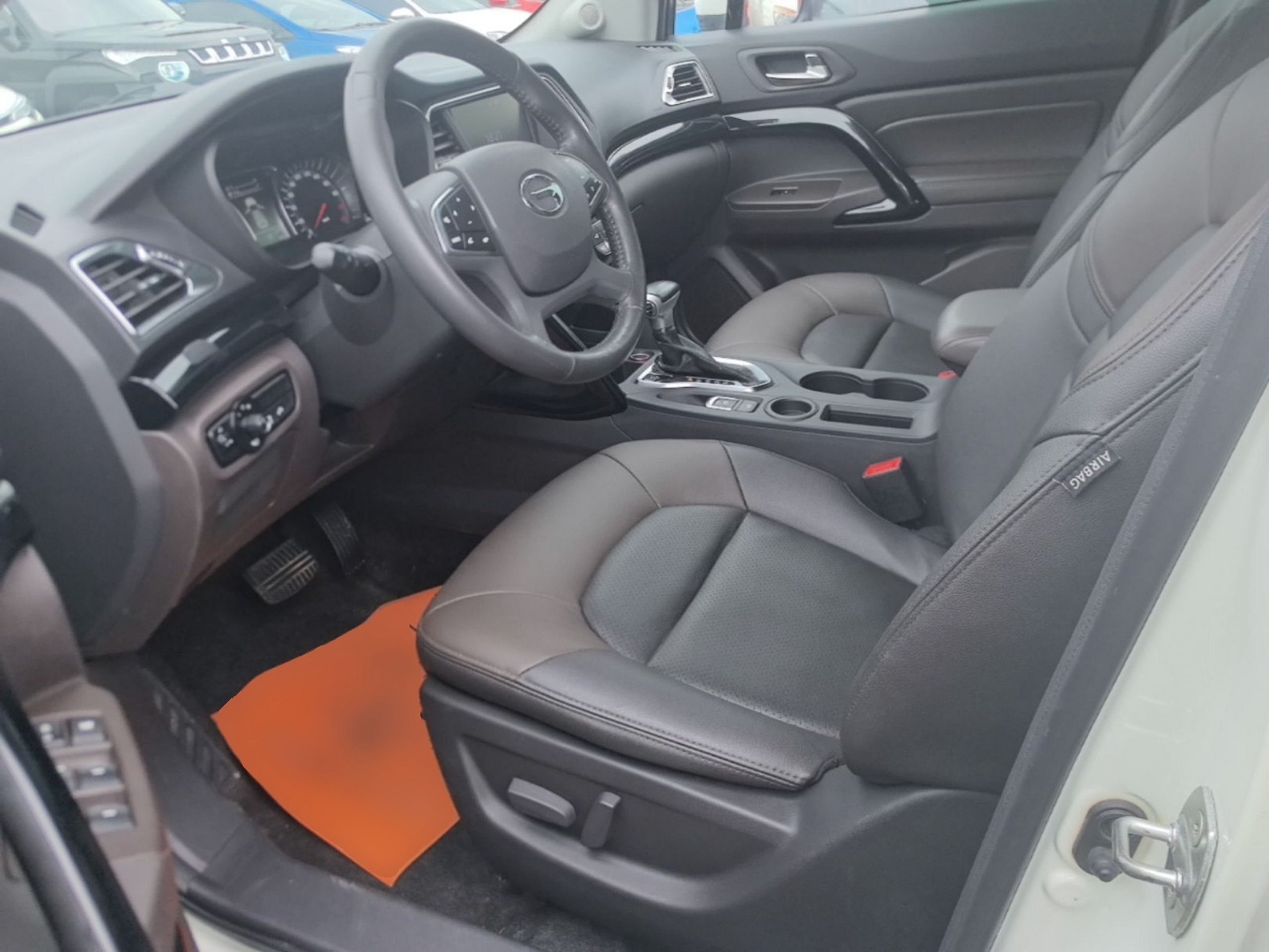 Interior delantero