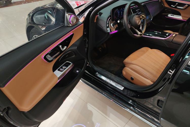 Used Mercedes-Benz E-Class 2024 E 260 L
