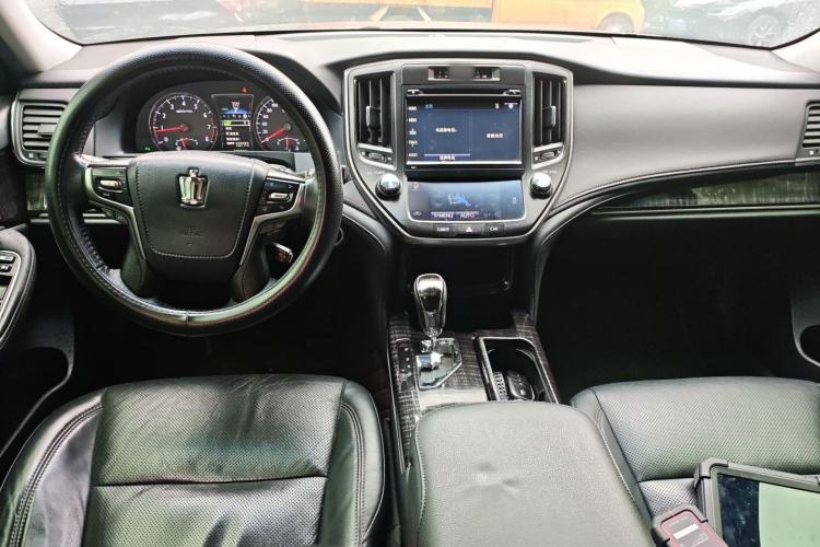 Used Toyota Crown 2015 2.5L Smart Edition Center Console