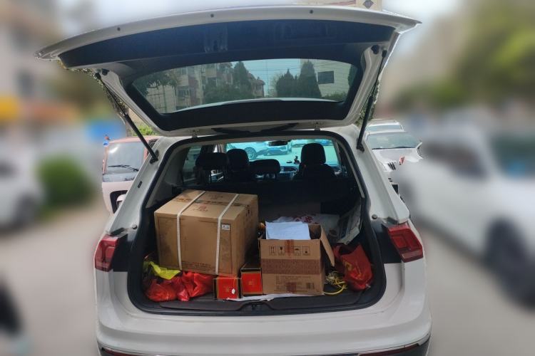 Used Volkswagen Tiguan L 2018 330TSI Automatic Two-Wheel Drive Luxury Edition Trunk