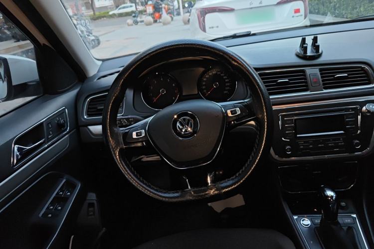 Used Volkswagen Lavida 2017 1.6L Automatic Comfort Edition