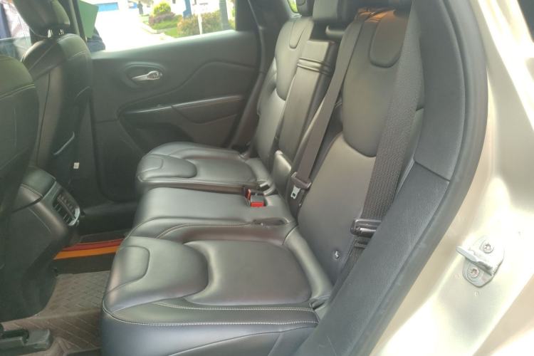 Used Jeep Cherokee 2016 2.4L Leading Edition Left Rear Seat