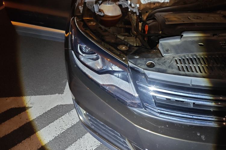 Used Volkswagen Tiguan 2015 1.8TSI Automatic Two-Wheel Drive Luxury Model Right Front Headlight