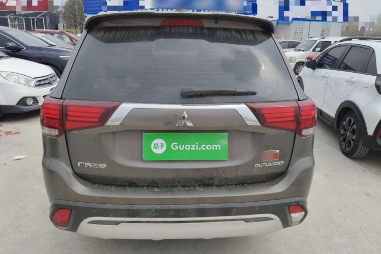 Used Mitsubishi Outlander 2019 2.0L Two-Wheel Drive Comfort Edition 5 Seats China VI Standard