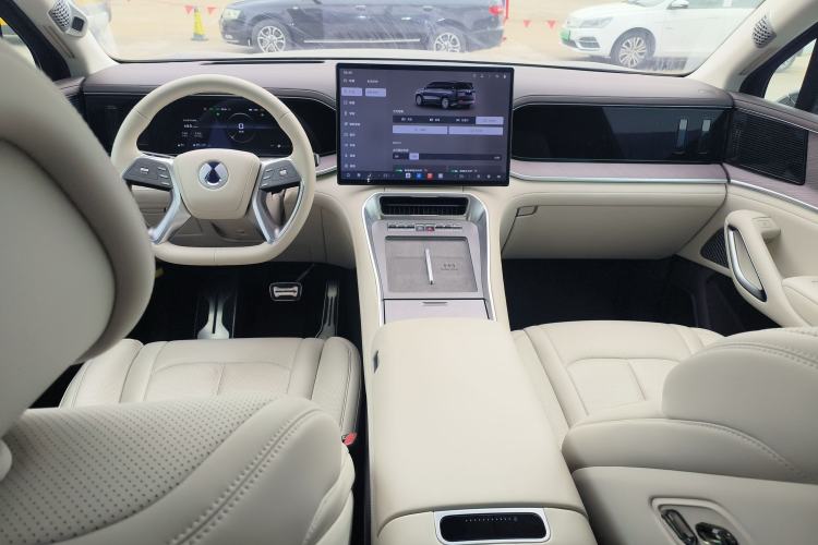 Used Denza N9 2025 Flagship Model
