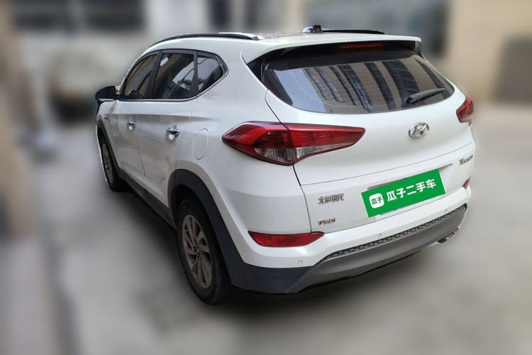Used Hyundai Tucson 2015 1.6T Dual-Clutch Two-Wheel-Drive Smart Model Rear Left 45 Deg