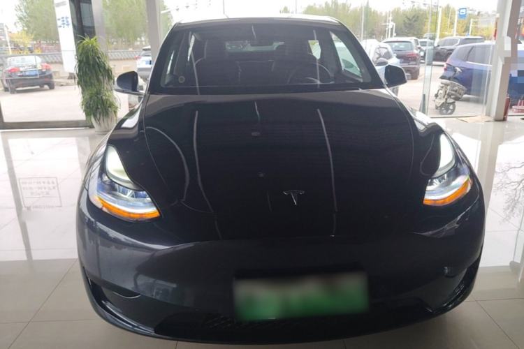 Used Tesla Model Y 2024 Rear-Wheel-Drive Version Front