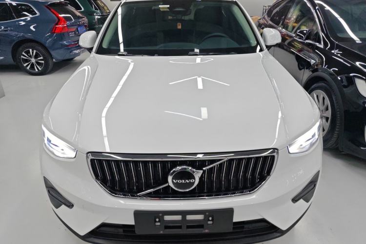 Used Volvo XC40 2024 B4 4x4 Smart Luxury Edition