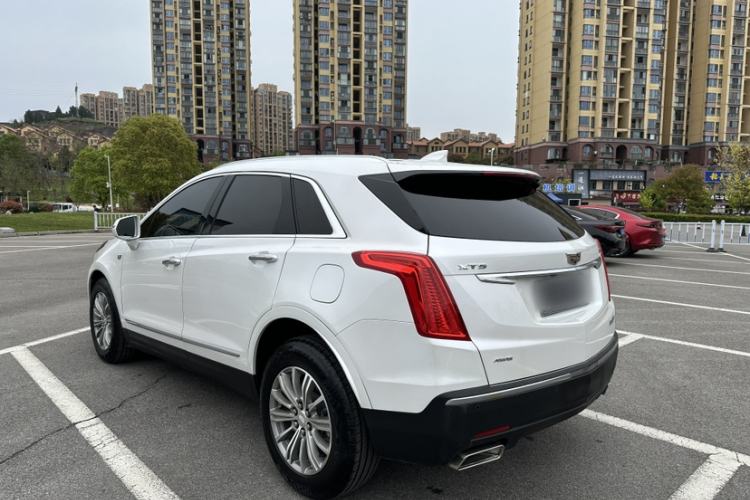 Used Cadillac XT5 2017 Anniversary Edition 28T Four-Wheel Drive Luxury Model
