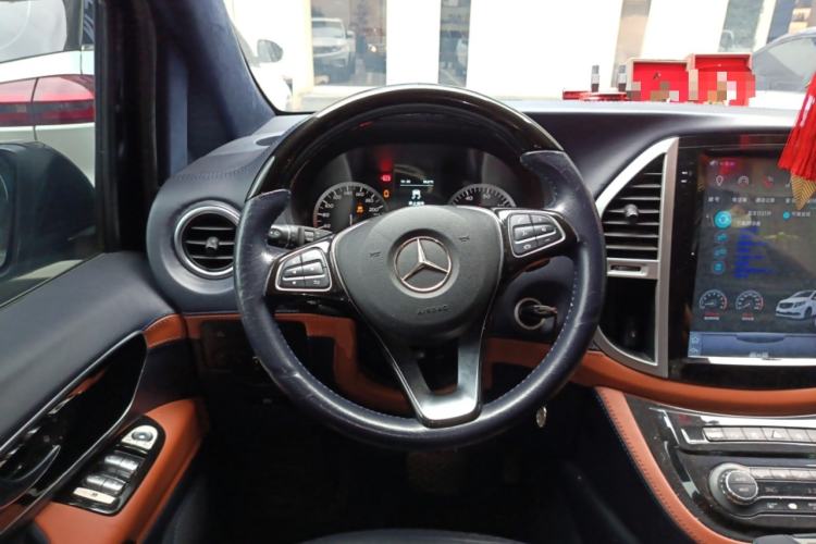 Used Mercedes-Benz Vito 2018 2.0T Business Version China V Emission Standard Steering Wheel