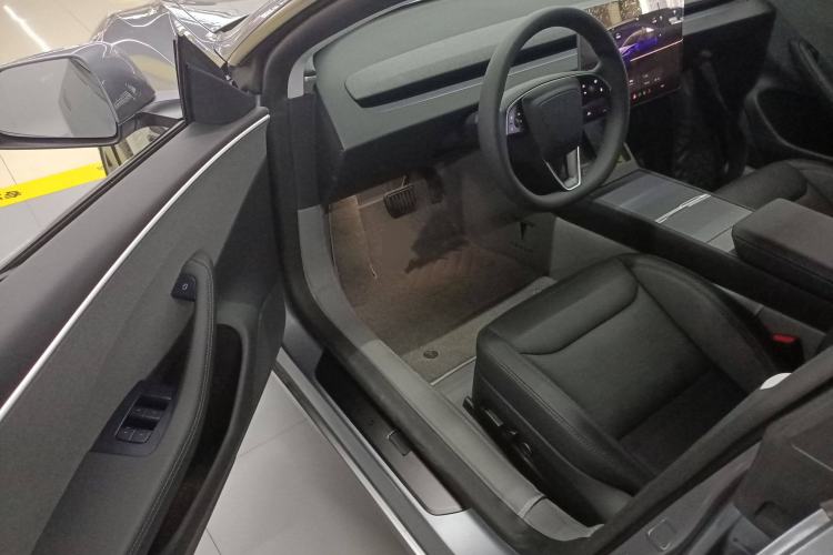 Used Tesla Model 3 2025 Rear-Wheel-Drive Version