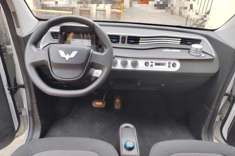 Used Wuling Hongguang MINIEV 2022 Easy Version Lithium Iron Phosphate
