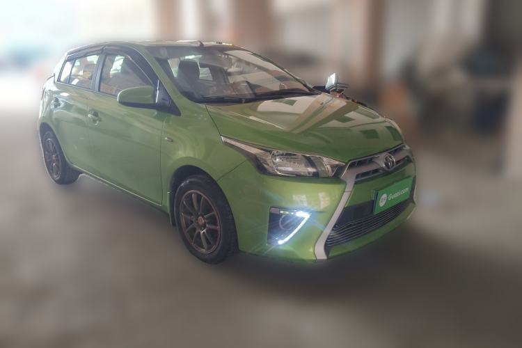 Used Toyota YARiS L Zhi Xuan 2015 1.5E Automatic Charm Edition Front Right 45 Deg