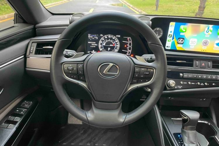 Used Lexus ES 2022 200 Excellence Edition