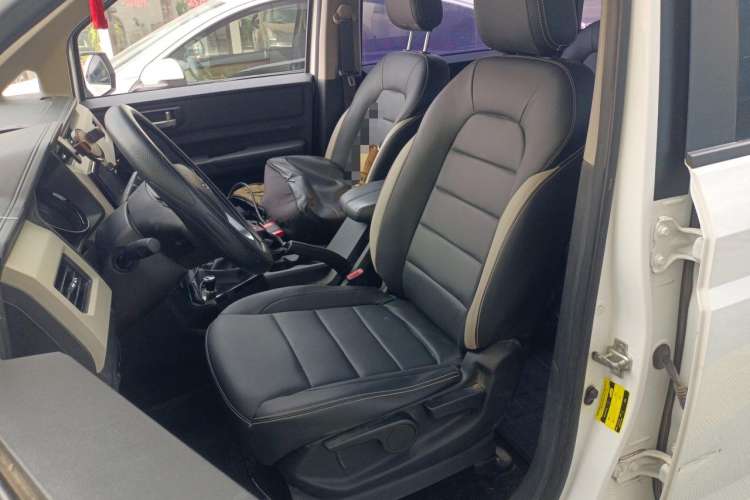 Used Wuling Hongguang PLUS 2019 1.5T Manual Luxury 7-Seater