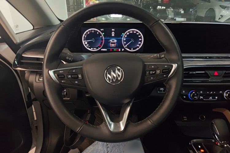 Used Buick GL6 2021 323T Mild Hybrid Connect Luxury Model Steering Wheel