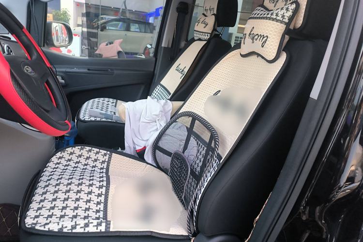 Used JAC Refine M3 2025 PLUS 1.8L Manual Classic Edition 7 Seats