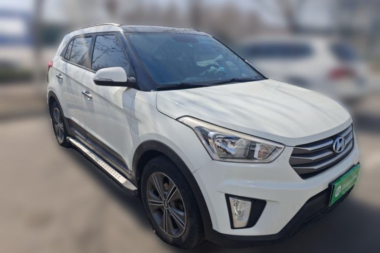 Used Hyundai ix25 2015 1.6L Automatic Two-Wheel Drive Smart GLS Trim Front Right 45 Deg